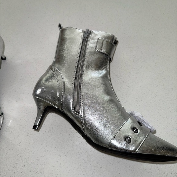 SCOOP Silver Ankle Boots - Picture 7 of 9